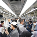 Agar Perjalanan Lebih Nyaman, Ini Tips Menggunakan LRT Jabodebek Saat Jam Sibuk